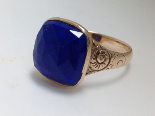 Finest Lapis gold ring view one