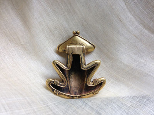 Tairona Precolumbian gold frog view one